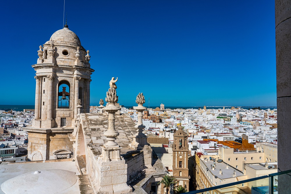 Imagen Cadiz via Unplash